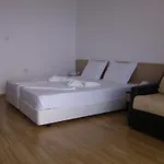 Lazuren Bryag 2 Pensionat Tjernomorets