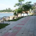Lazuren Bryag 2 Tjernomorets