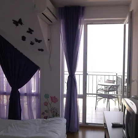 Lazuren Bryag 2 체르노모레츠