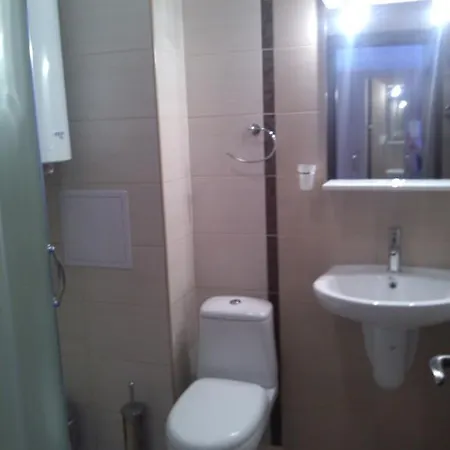 Guest house Lazuren Bryag 2