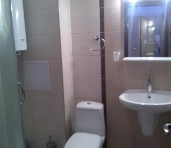 Πανσιόν Lazuren Bryag 2