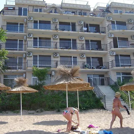 Lazuren Bryag 2