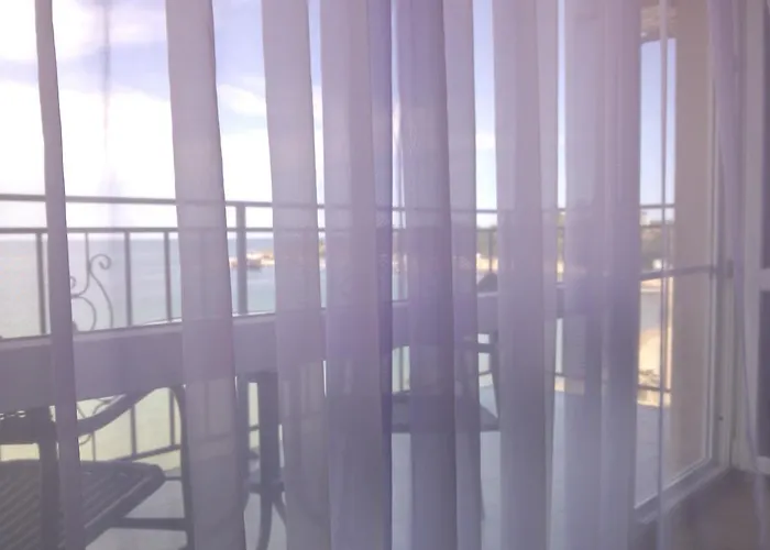 Lazuren Bryag 2 Черноморец